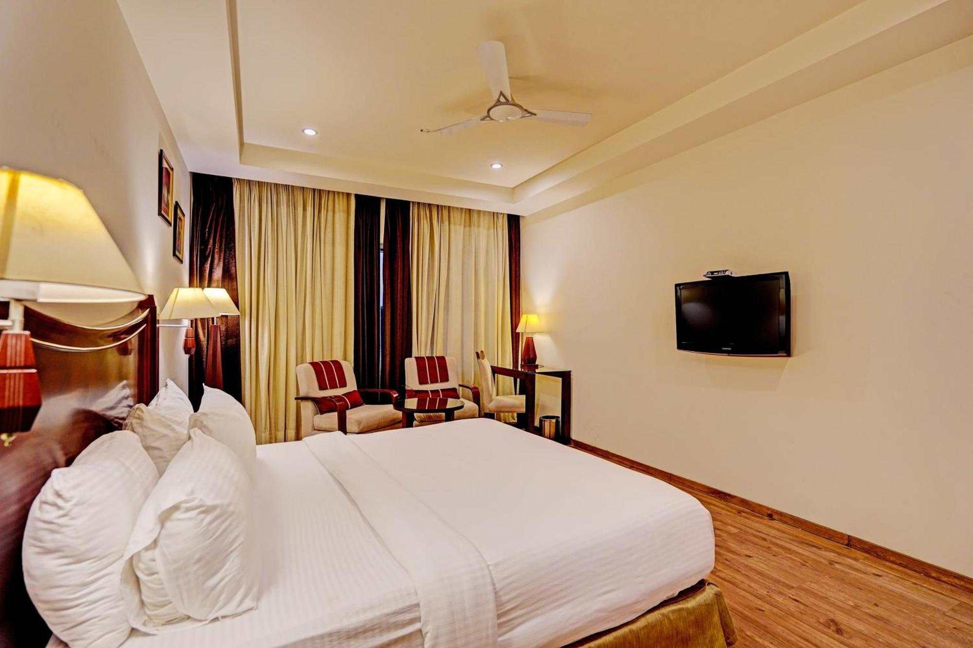 Hotel Marina Near Igi Airport Delhi New Delhi Exterior photo